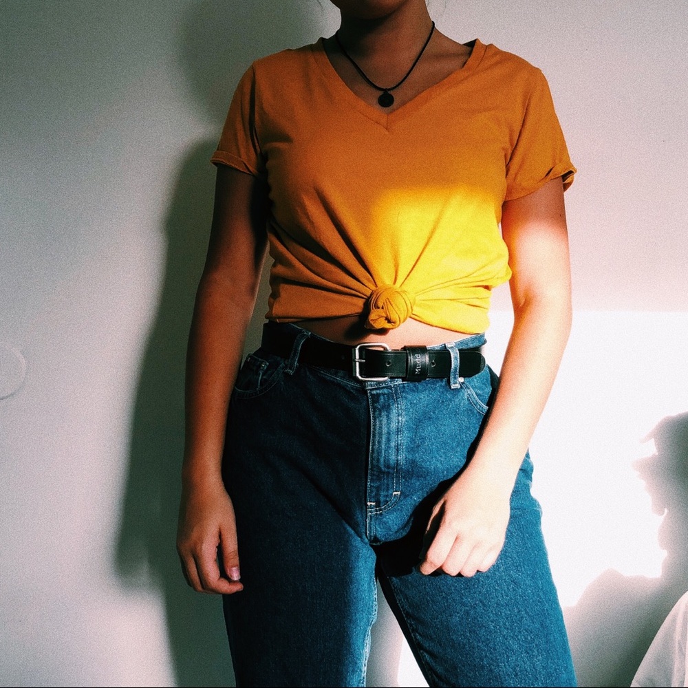 yellow tshirt